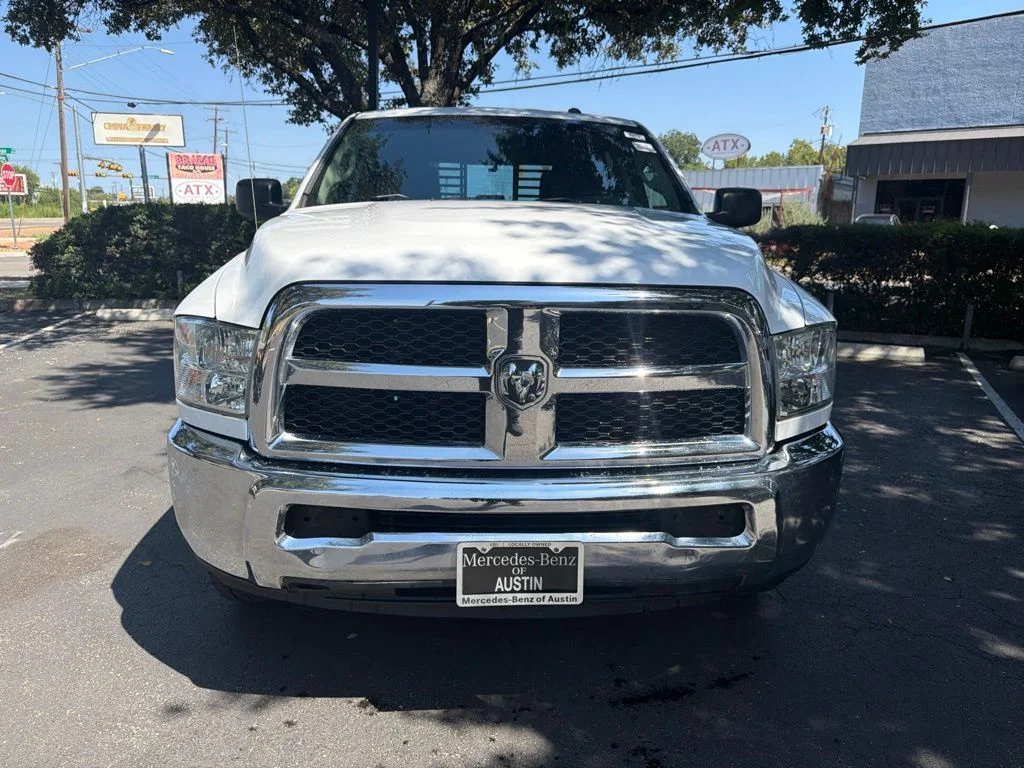 Used 2016 White Ram SLT image 2
