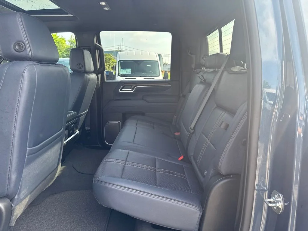 Used 2026 Blue Chevrolet High Country image 31