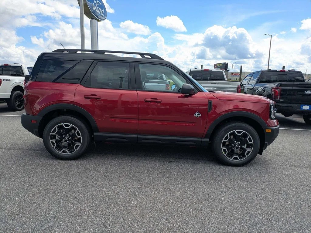 New 2026 Ruby Red Metallic Tinted Clearcoat Ford Outer Banks image 3