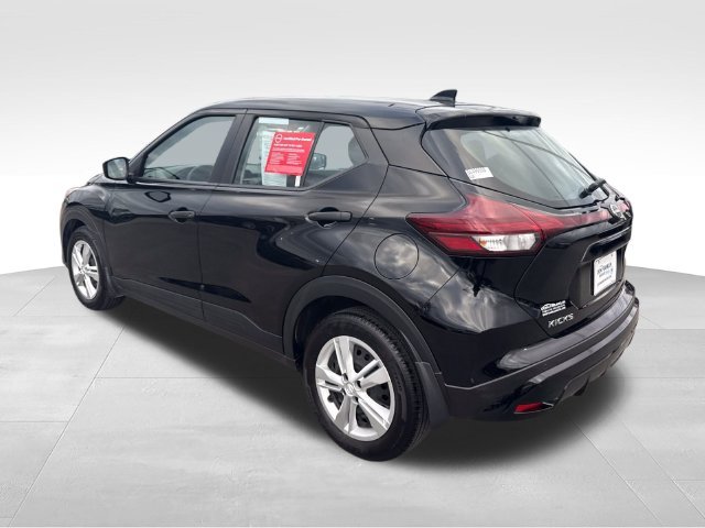 Used 2025 Black Nissan S image 3