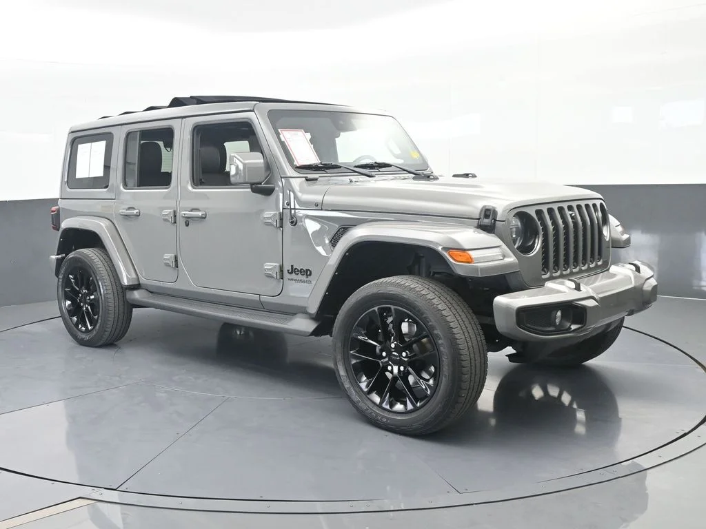 Used 2022 Sting-Gray Clearcoat Jeep Unlimited Sahara High Altitude image 7