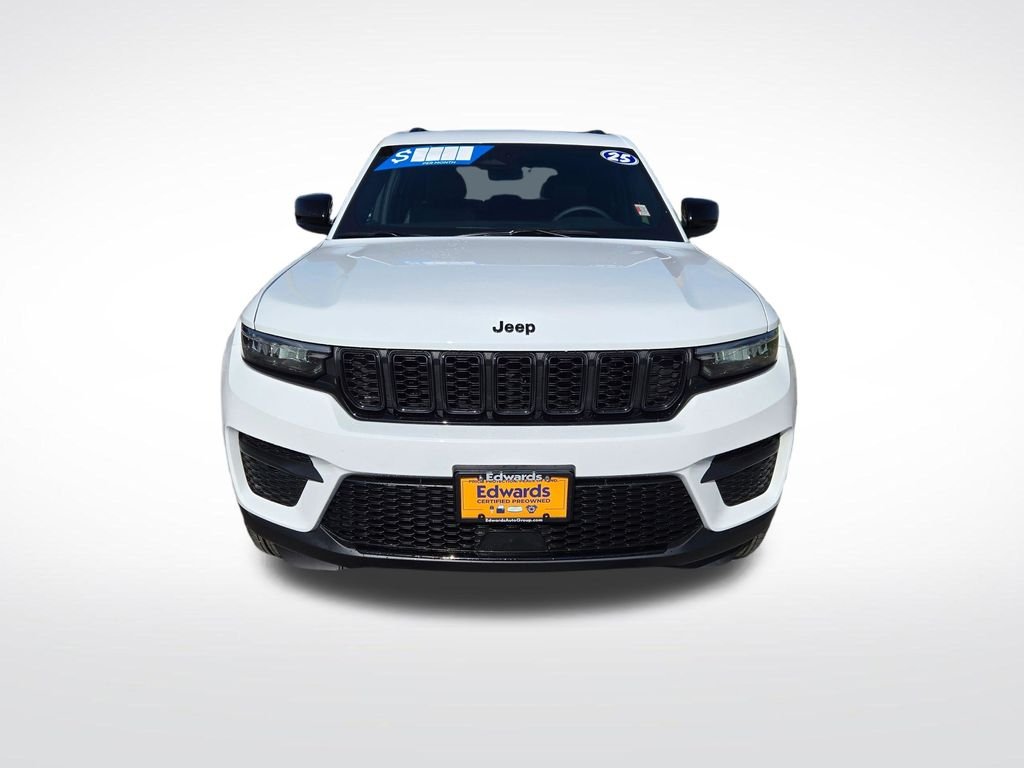 Used 2025 White Jeep Altitude X image 10
