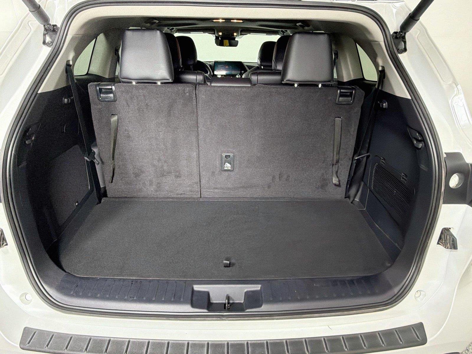 Used 2024 Wind Chill Pearl Toyota Limited image 26