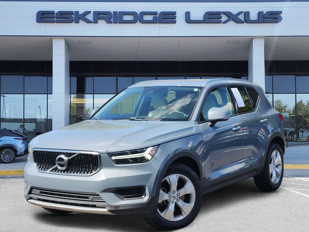 2020 Volvo XC40