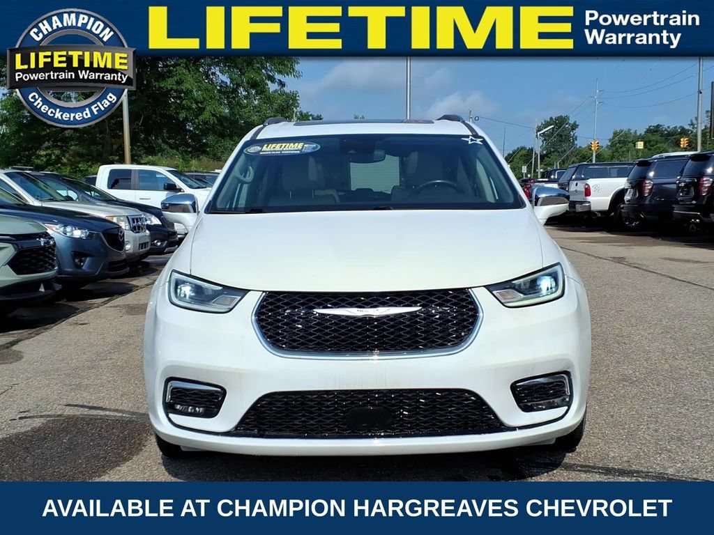 Used 2021 White Chrysler Limited AWD image 2