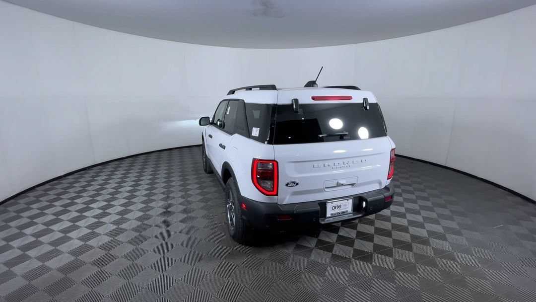 Used 2026 Oxford White Clearcoat Ford Big Bend image 7