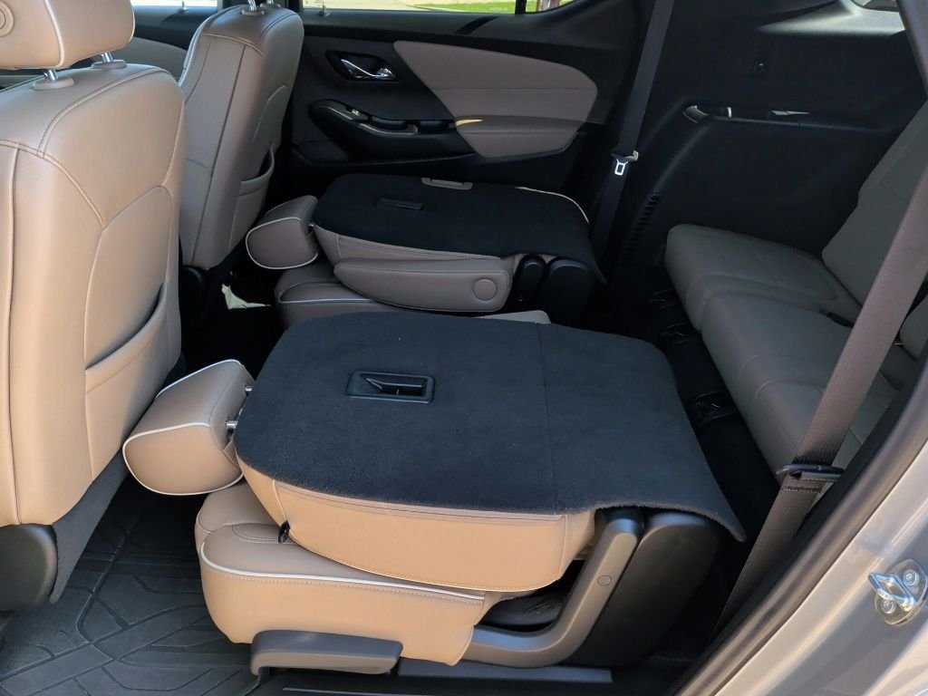 Used 2023 Gray Chevrolet Premier image 34