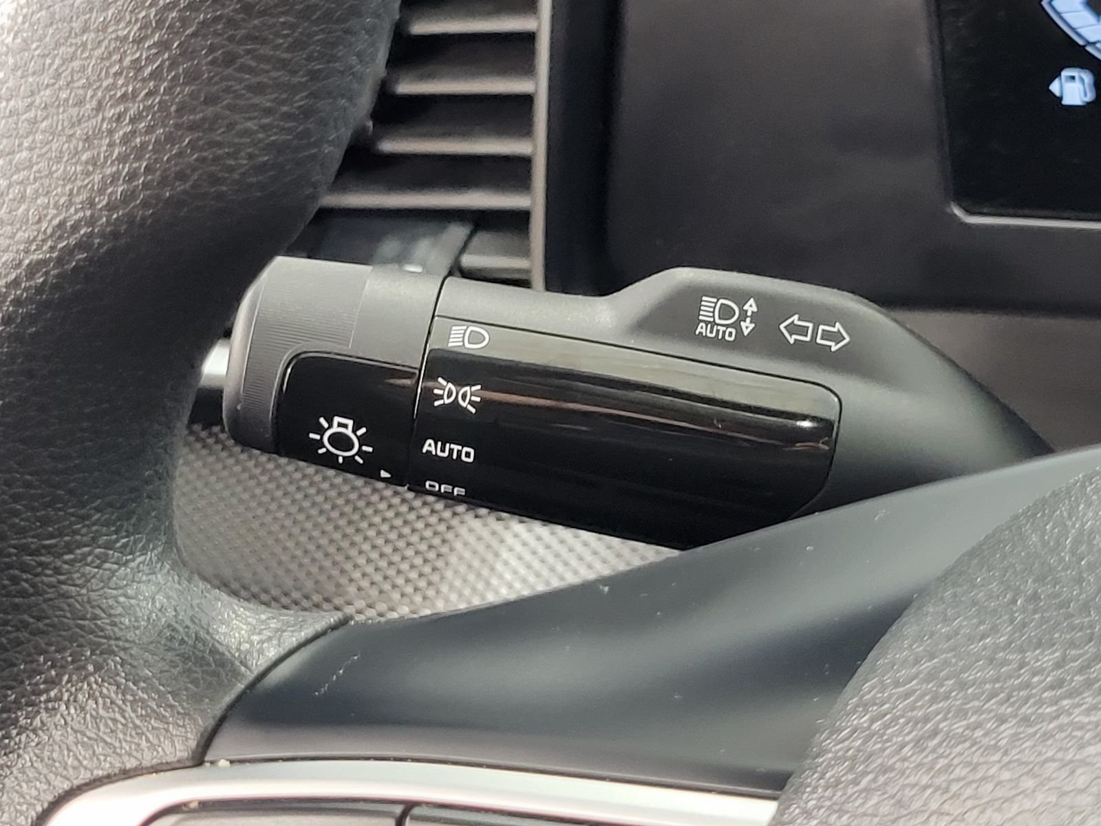 Used 2023 Black Kia LX image 16
