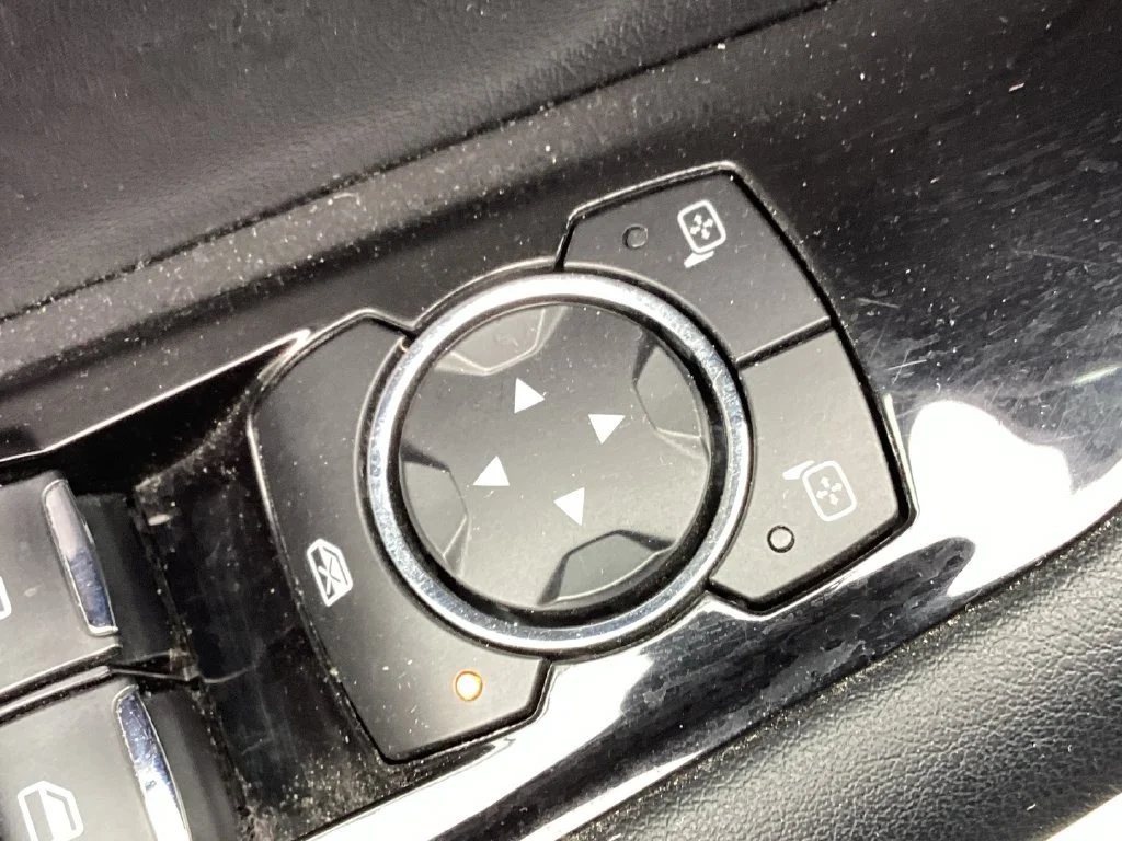 Used 2017 White Ford SEL image 43