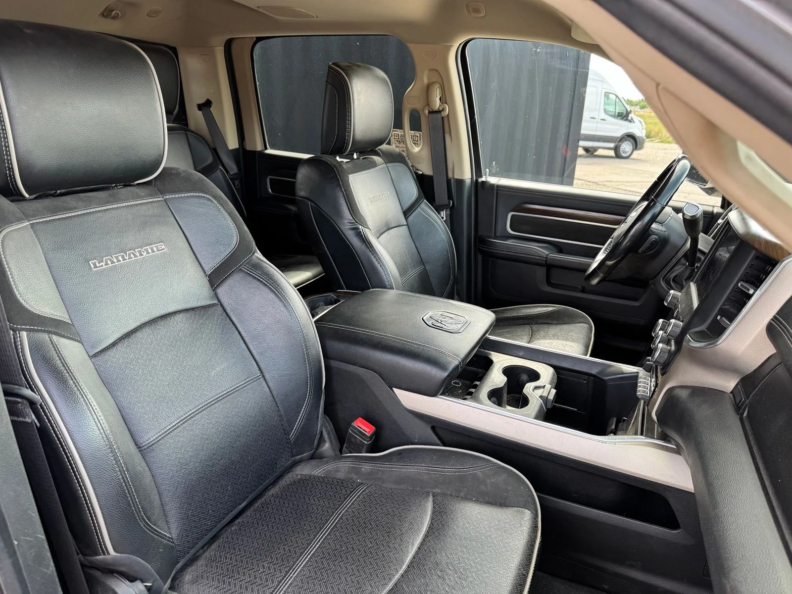 Used 2022 Silver Ram Laramie image 15