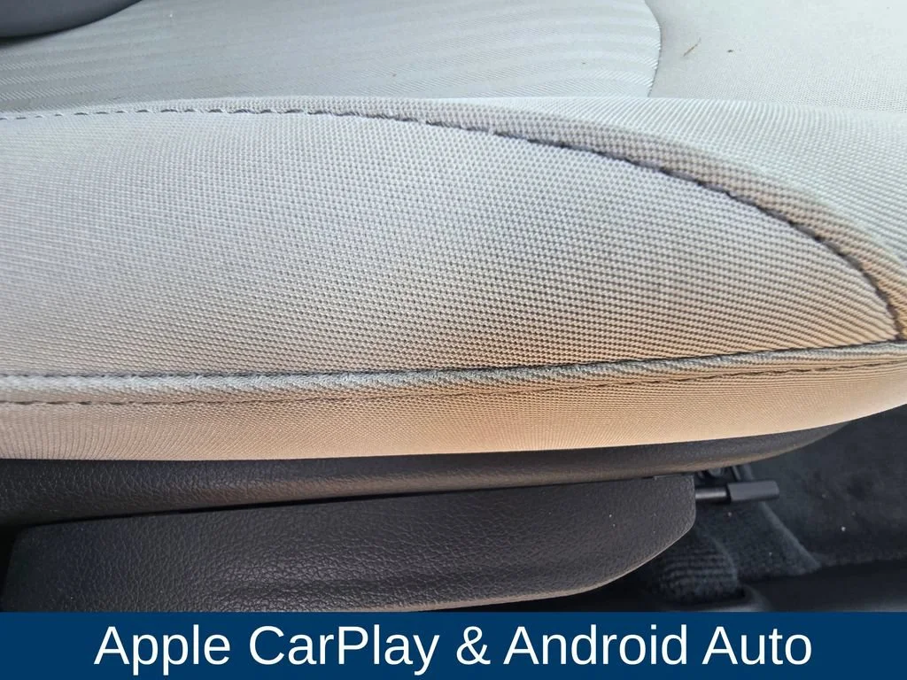 Used 2023 White Hyundai SEL image 18