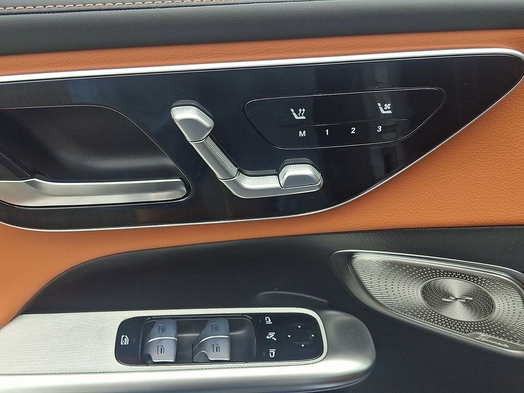 New 2026 Cirrus Silver Metallic Mercedes-Benz GLC 300 image 9