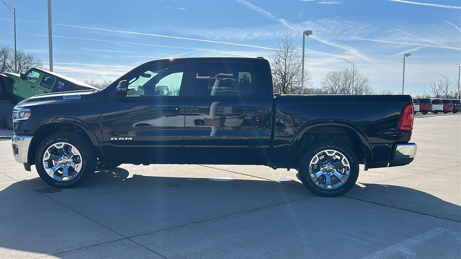 New 2026 Diamond Black Crystal Pearl-Coat Exterior Paint RAM Big Horn/Lone Star image 6