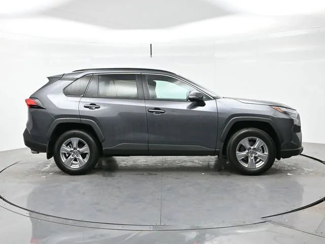Used 2022 Magnetic Gray Met Toyota XLE image 8