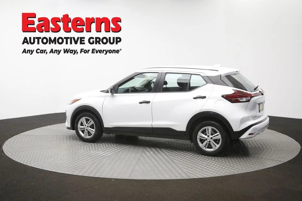 Used 2024 White Nissan S image 61