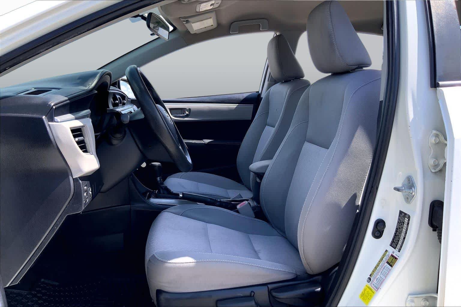 Used 2015 Super White Toyota LE image 8