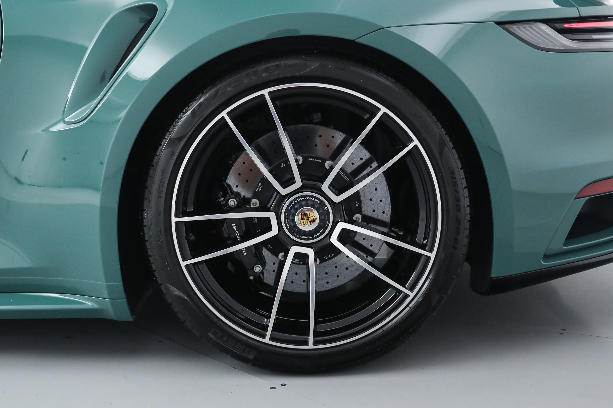 Used 2023 Green Porsche Turbo S Coupe image 39