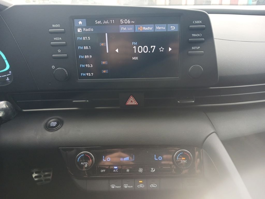 2025 Hyundai Elantra SEL - Photo 24