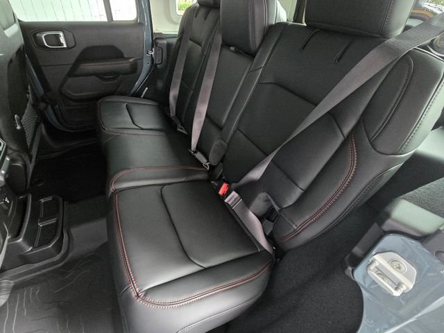 New 2026 Anvil Clear-Coat Exterior Paint Jeep Rubicon image 20