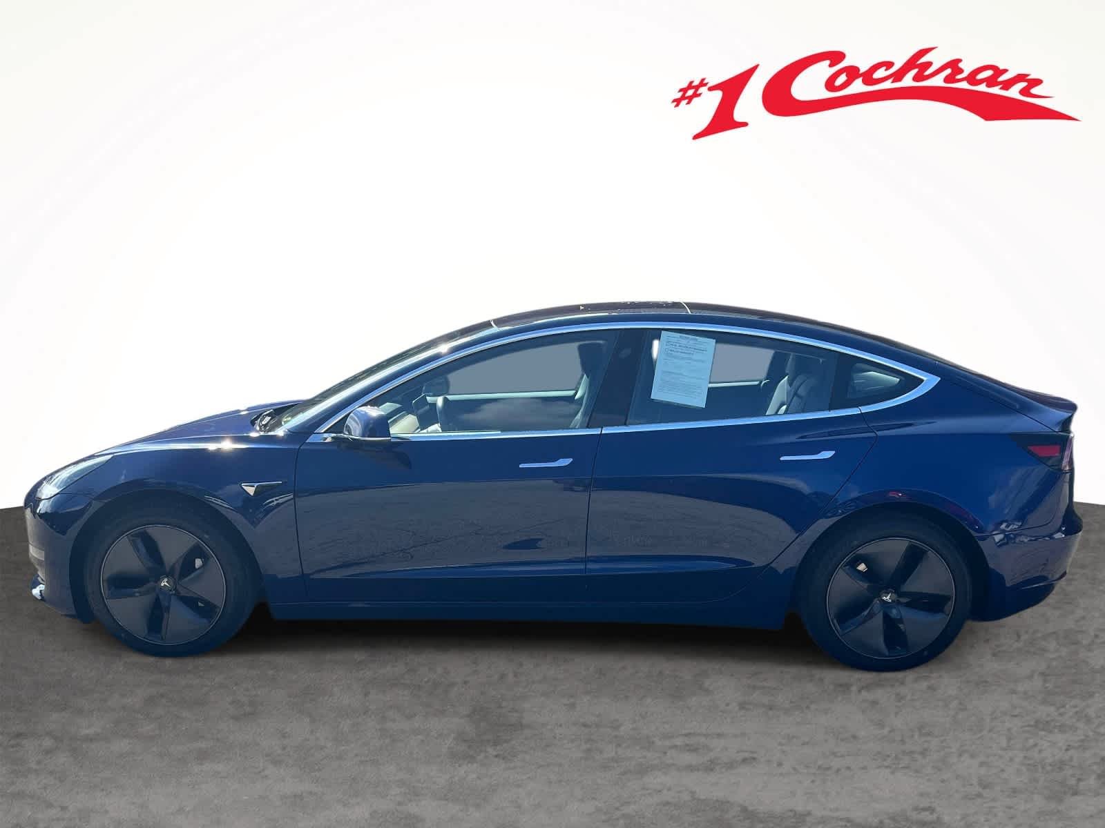 Used 2018 Deep Blue Metallic Tesla Long Range Battery image 16