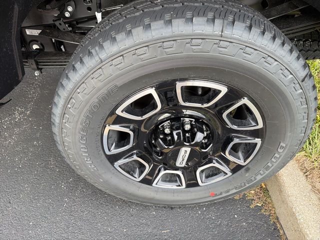 New 2026 Agate Black Metallic Ford F-350® Platinum® image 16