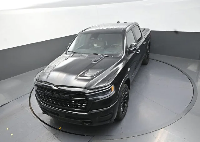 New 2026 Diamond Black Crystal Pearl-Coat Exterior Paint RAM Limited image 12