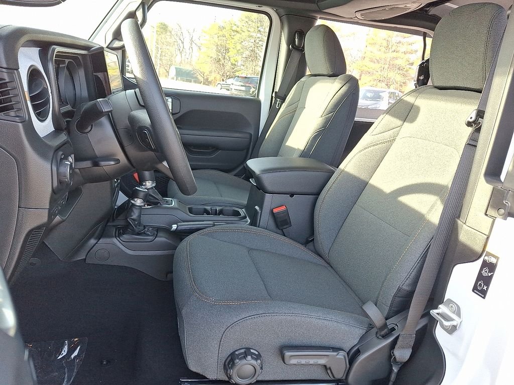 New 2026 White Jeep Sport image 9