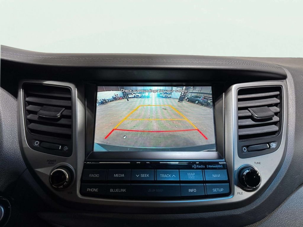 Used 2016 Coliseum Gray Hyundai Limited image 15