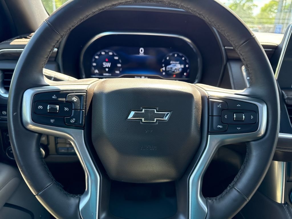 Used 2024 Blue Chevrolet Z71 image 16