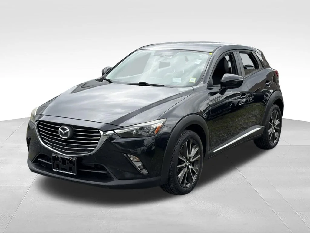 Used 2017 Black Mazda Grand Touring image 3