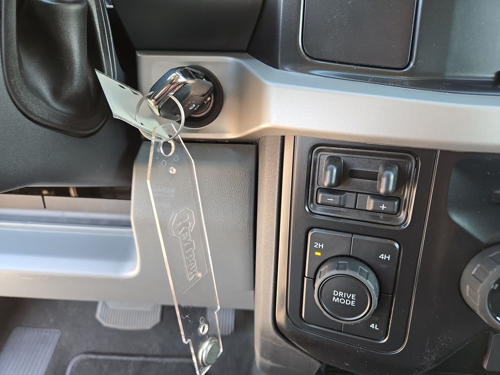 New 2026 Oxford White Ford F-350® XL image 20