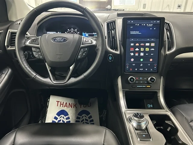 Used 2024 Green FORD SEL image 3