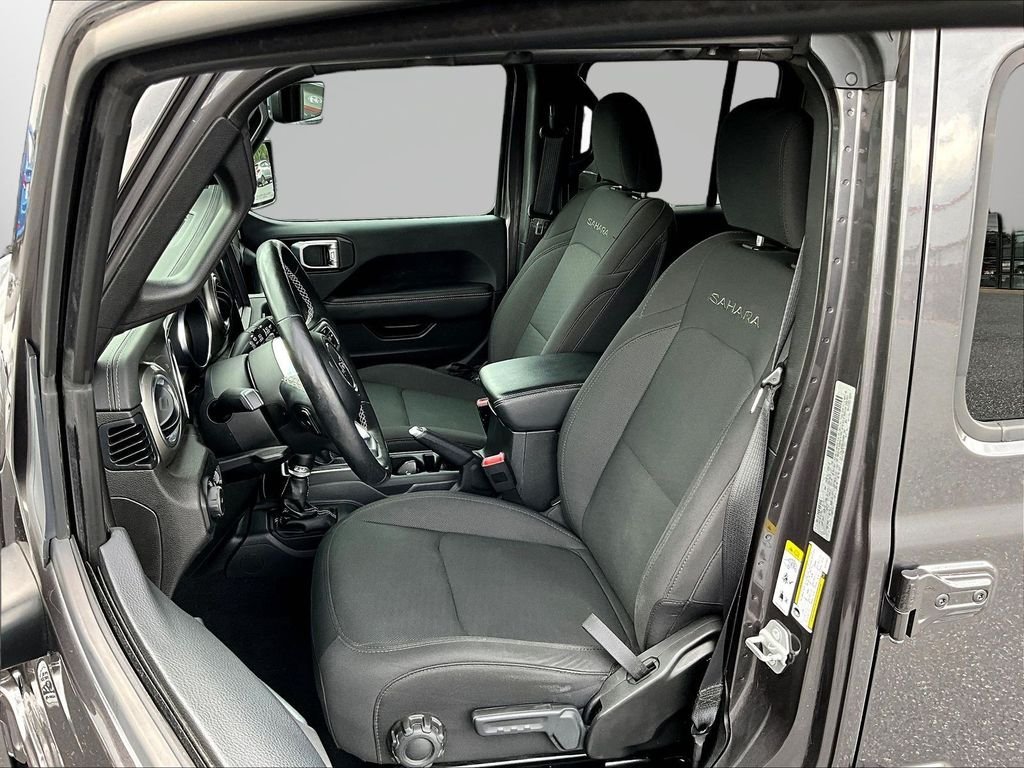 Used 2019 Gray Jeep Unlimited Sahara image 25
