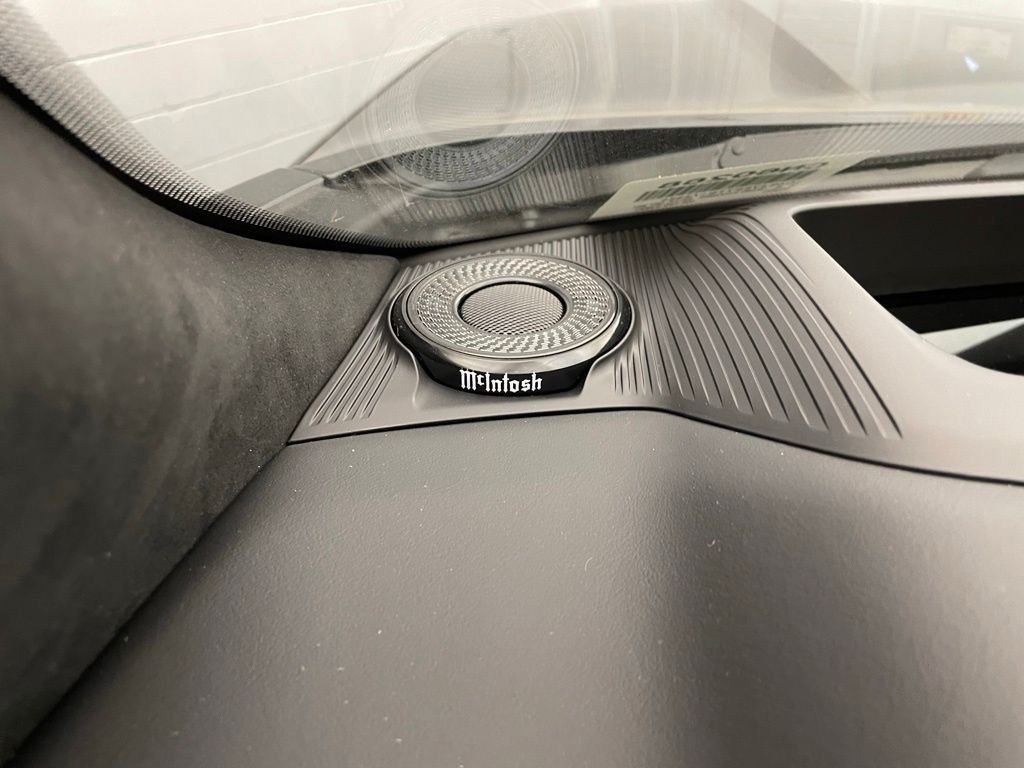 New 2026 Baltic-Gray Metallic Clear-Coat Exterior Paint Jeep Summit Reserve image 21