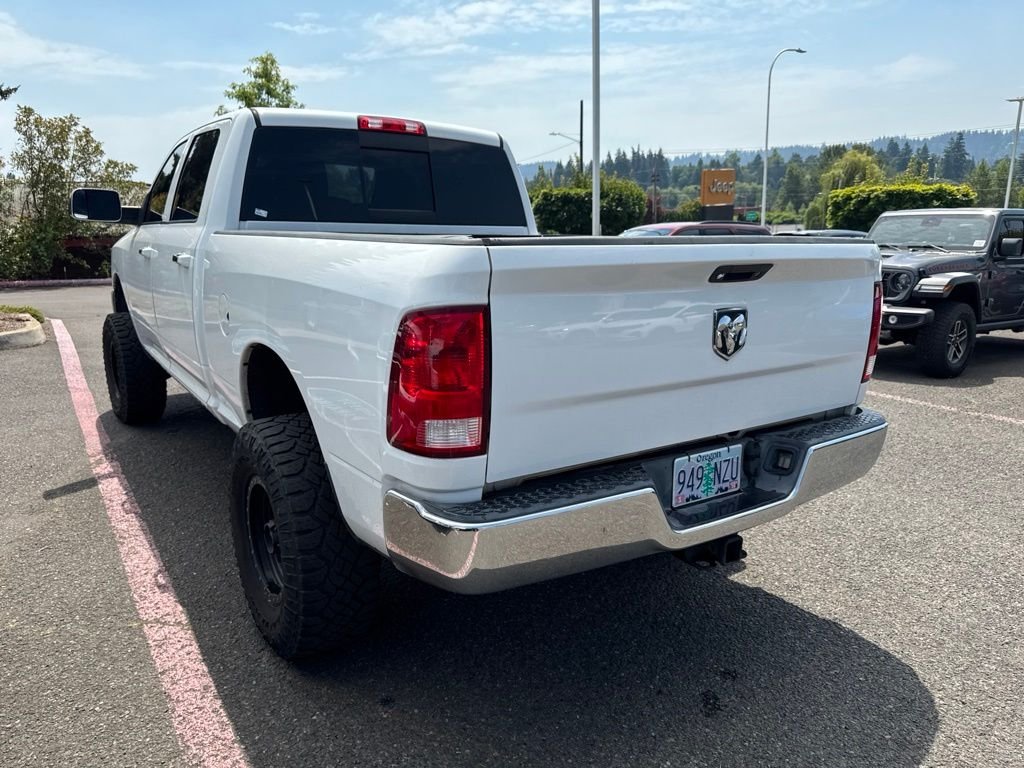 Used 2016 Bright White Clearcoat Ram SLT image 7