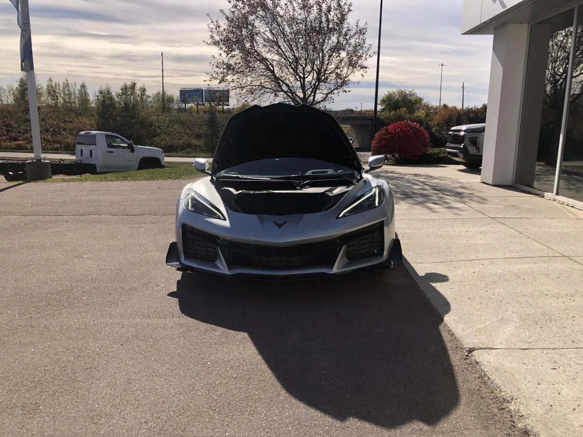 New 2026 Silver Chevrolet 2dr Z06 Cpe w/2LZ image 10