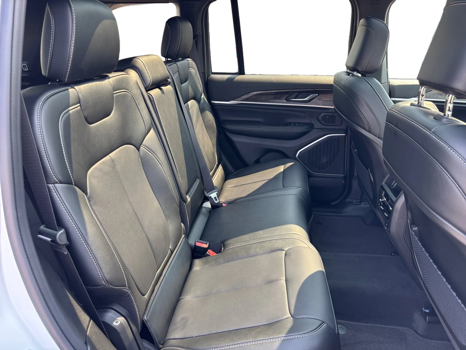 New 2026 Bright White Jeep Limited Reserve image 18