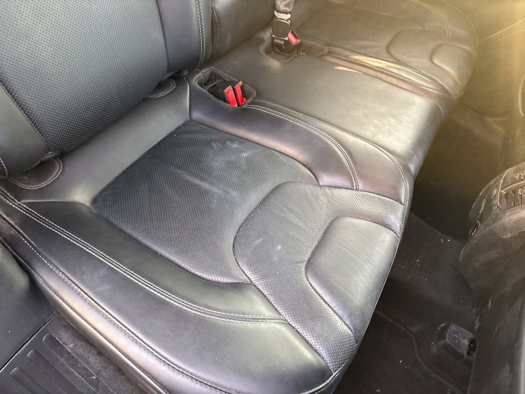Used 2019 Billet Silver Metallic Clearcoat Jeep Limited image 33