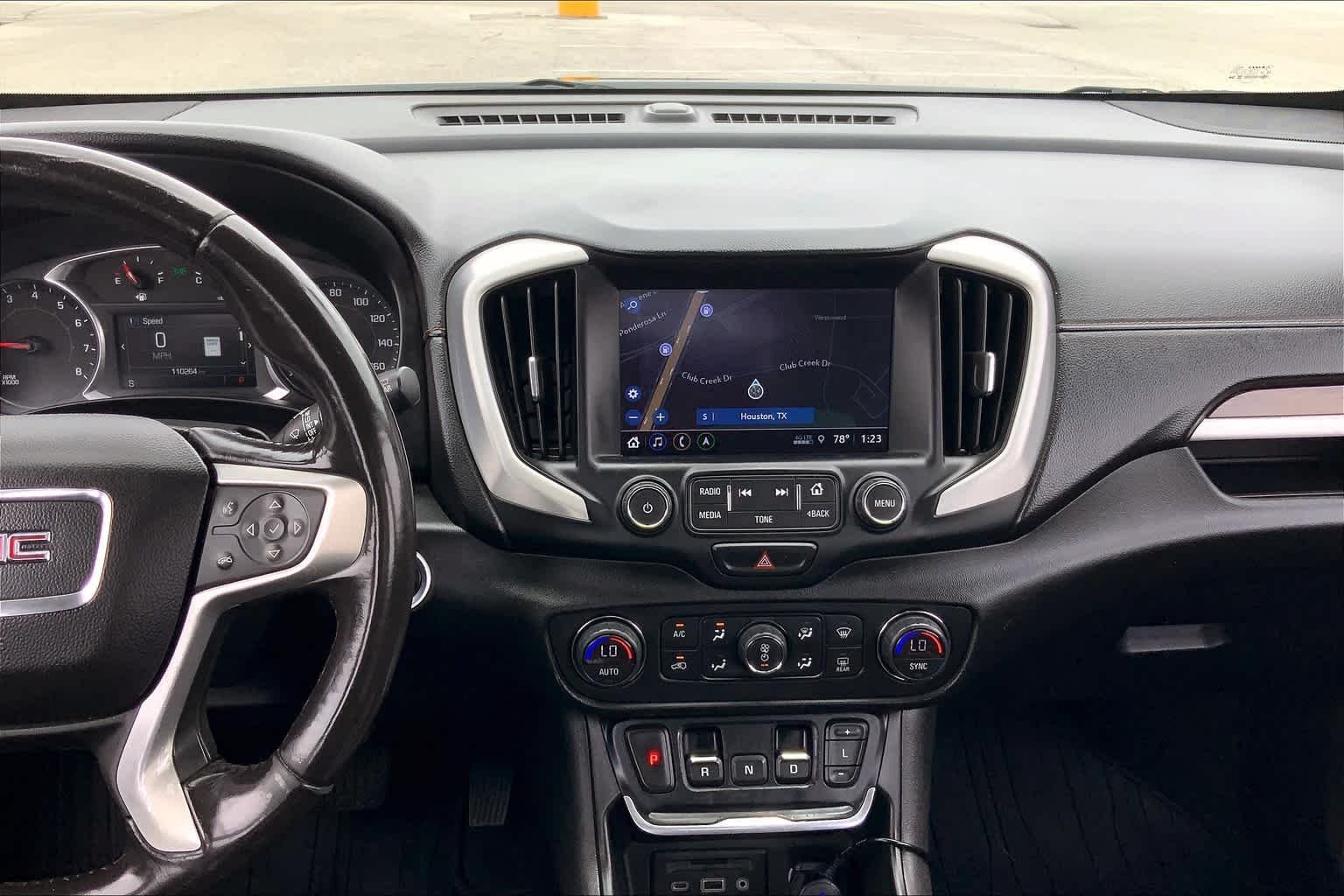 Used 2018 Graphite Gray Metallic GMC SLE image 7