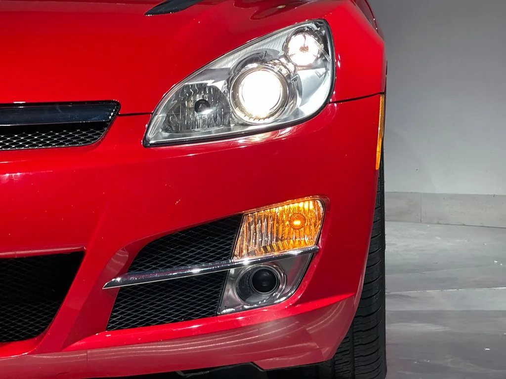 Used 2007 Red Saturn Base image 20