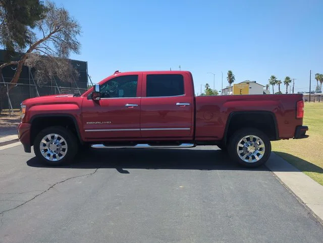Used 2019 Red GMC Denali image 4