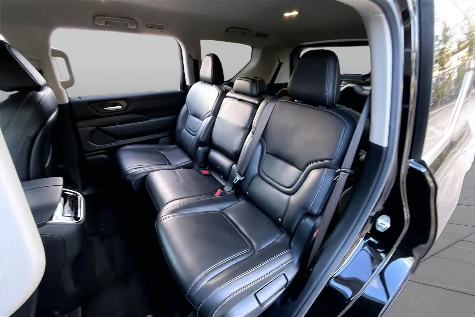 Used 2025 Super Black Nissan SV image 20
