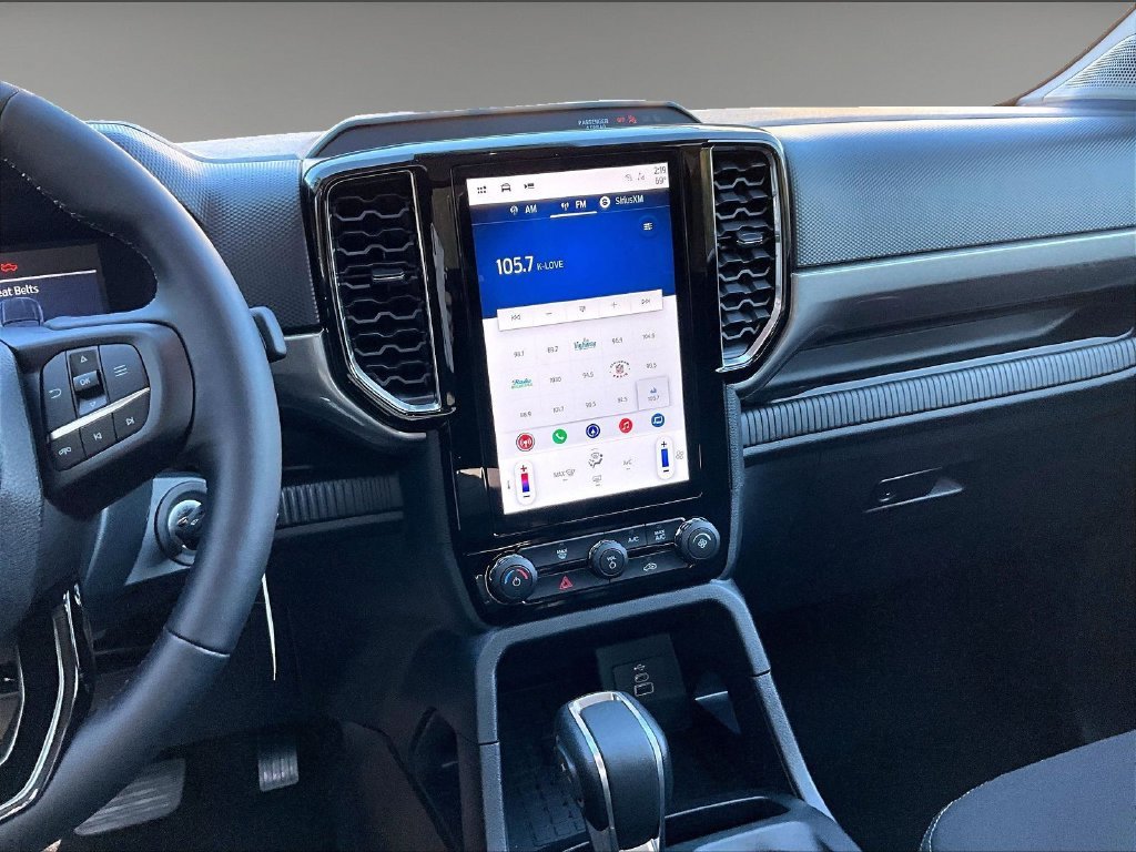 New 2026 Oxford White Ford XLT image 8