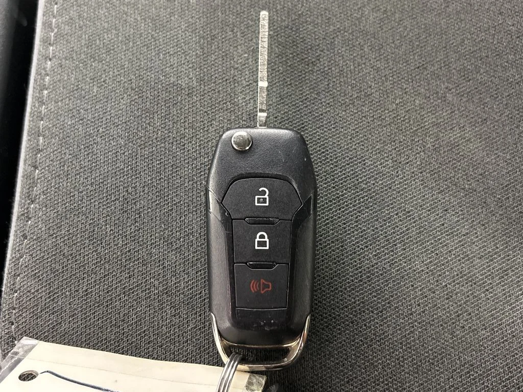 Certified Used 2023  Ford XLT image 34