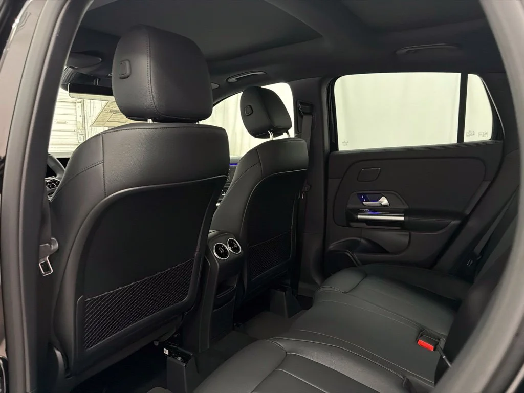 New 2026 Black Mercedes-Benz GLA 250 image 21
