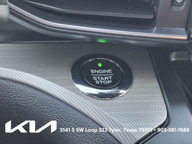 Used 2020 Gray Ford XLT image 36