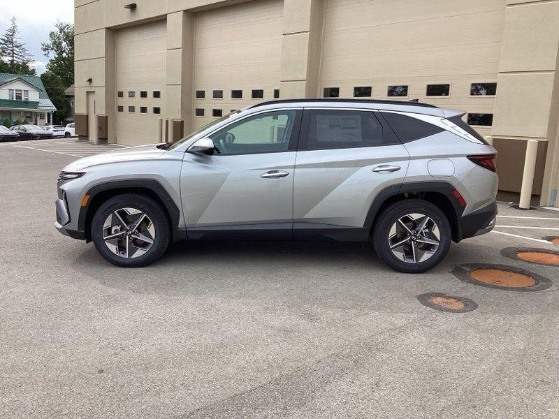 New 2026 Silver Hyundai SEL AWD image 4