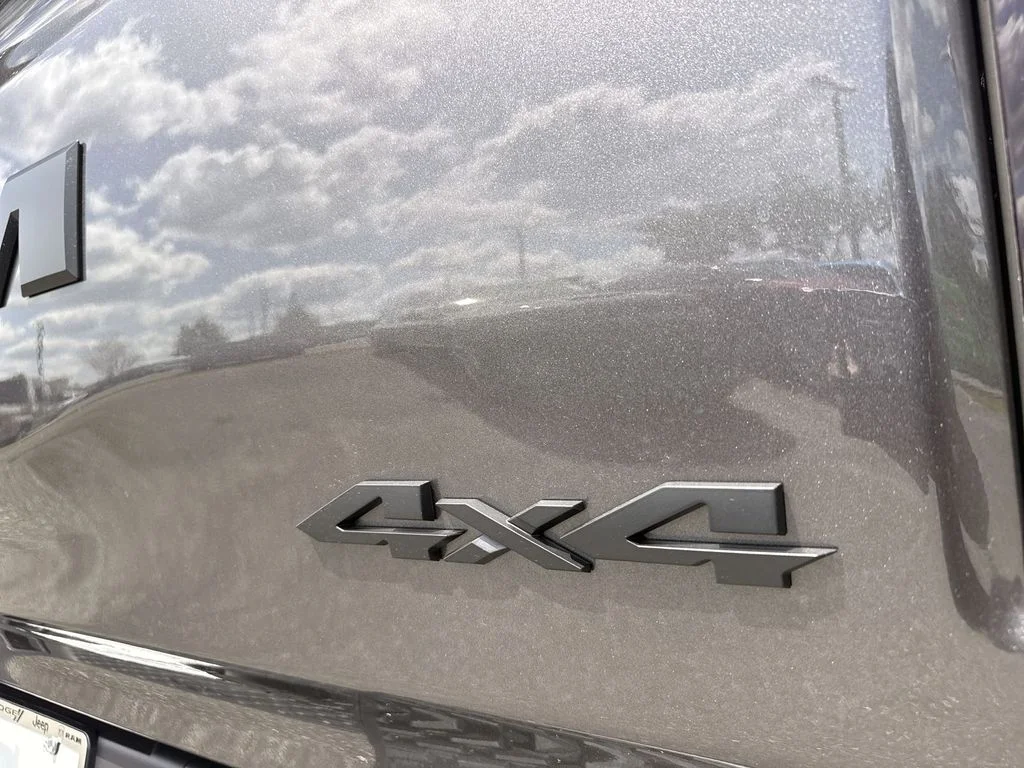 New 2026 Granite Crystal Metallic Clear-Coat Exterior Paint RAM Big Horn/Lone Star image 6