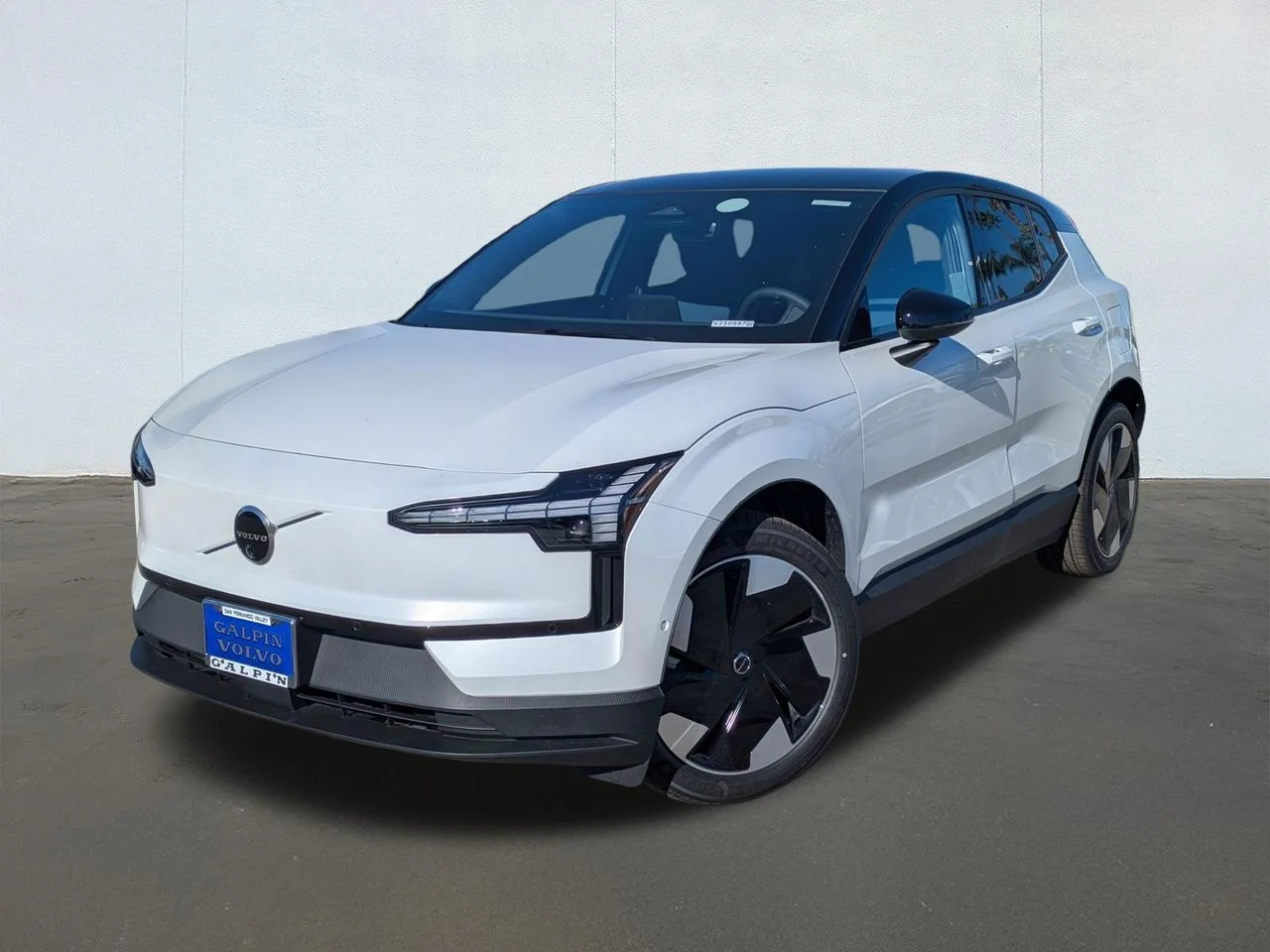 2025 Volvo EX30 Twin Motor Performance Ultra's photo