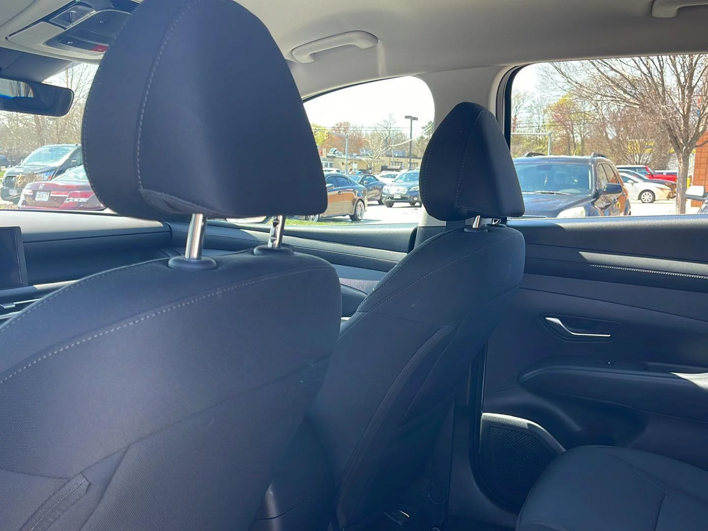 Used 2025 Serenity White Pearl Hyundai SE image 19